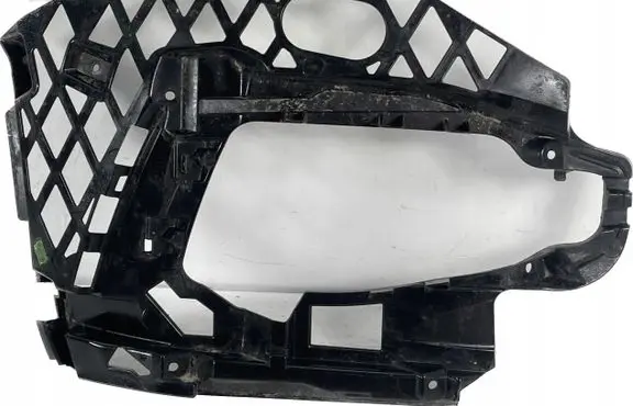 Volkswagen PASSAT B8 Front bumper mounting bracket 3G0807178G