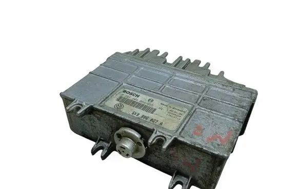 Volkswagen Golf IV Engine control unit/module 0261204054 6K0906027A