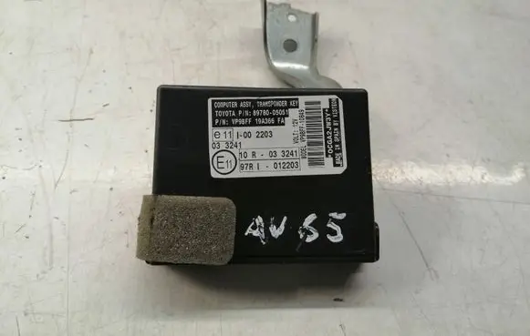 Toyota Avensis T270 Immobilizer control unit/module 8978005051 VP9BFF19A366FA