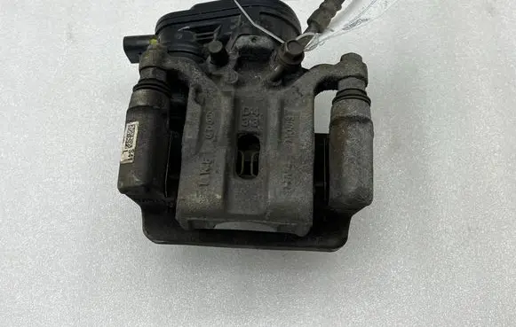 Hyundai Kona I Rear brake caliper G358237700