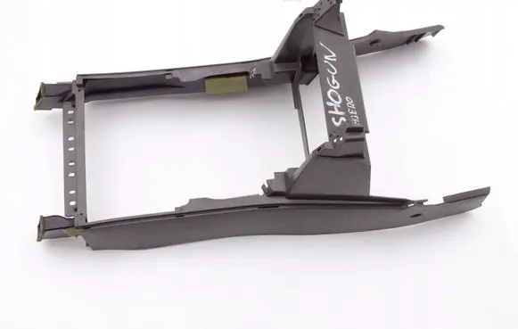 Mitsubishi Pajero Center console MR402404