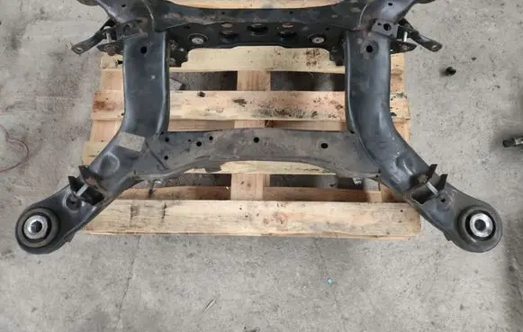 Mercedes-Benz ML W166 Rear beam A1663500132