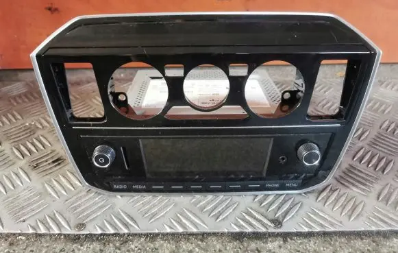 Volkswagen Up Radio/CD/DVD/GPS head unit 1S0035871