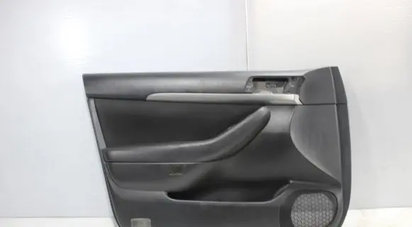 Toyota Avensis T250 Front door card panel trim