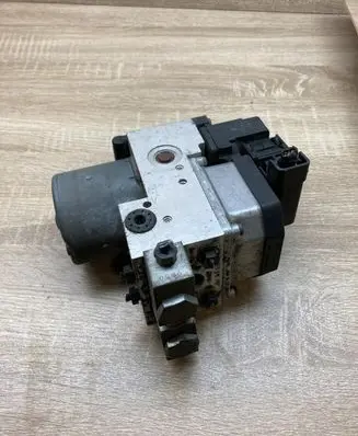Audi A4 S4 B7 8E 8H ABS Pump 0273004133 8E0614111P