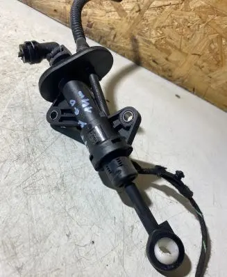 Skoda Citigo Clutch master cylinder 5Q0721388F