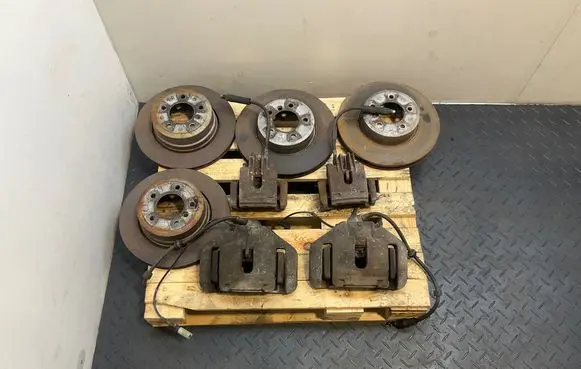 BMW 5 E60 E61 Brake discs and calipers set 