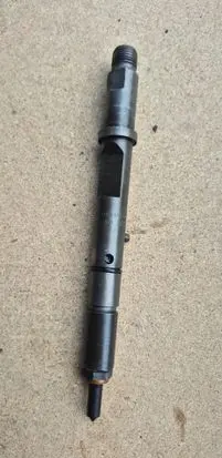 Fuel injector