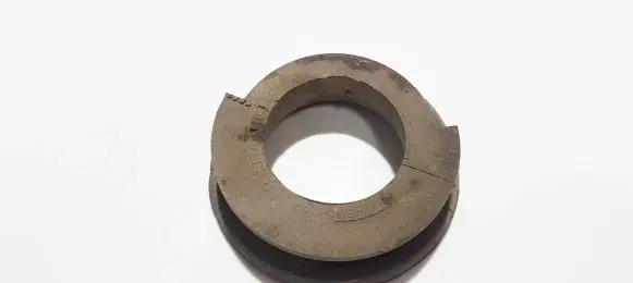 Opel Corsa D Front coil spring rubber mount 55700710 461071664