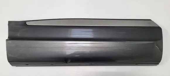 Volkswagen Tiguan Rear door trim (molding) 5N0853970A