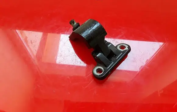 Volkswagen Golf IV Front door upper hinge NOCODE