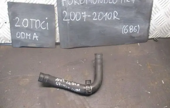 Ford Mondeo MK IV Breather hose/pipe 