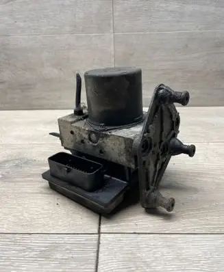 Mercedes-Benz Vito Viano W639 ABS Pump