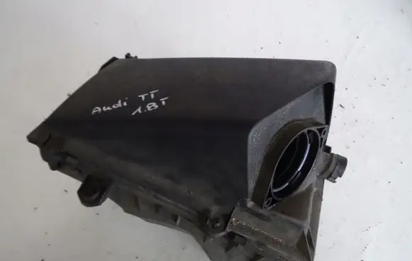 Audi TT Mk1 Air filter 