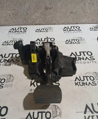 Opel Corsa D Pedal assembly 3801990165