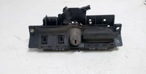 Audi A4 S4 B5 8D Tailgate exterior lock 8D9827565C 4B0827565F
