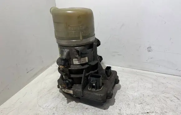 Volvo S60 Power steering pump 31360442