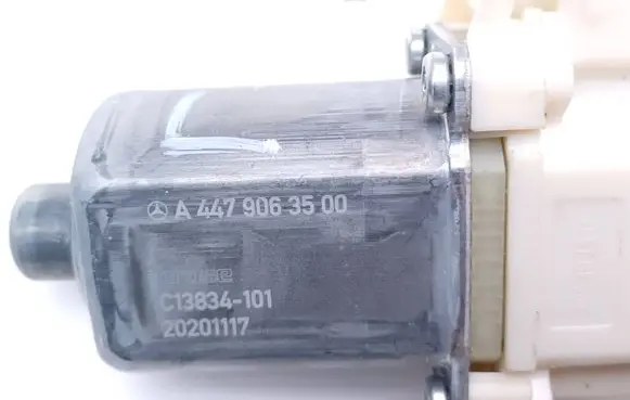 Mercedes-Benz V Class W447 Front door window regulator motor A4479063500