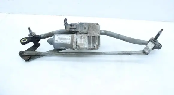 Audi A4 S4 B8 8K Front wiper linkage and motor 8K1955119A