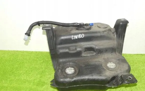 Volkswagen PASSAT B8 AdBlue liquid reservoir 0444040075 5Q0131969L 3Q0131877H