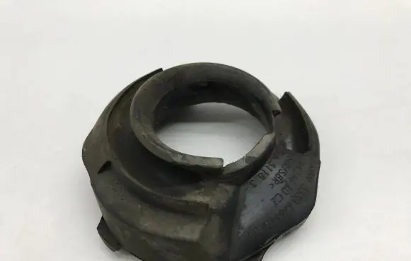 BMW 3 E92 E93 Rear coil spring rubber mount 6764420
