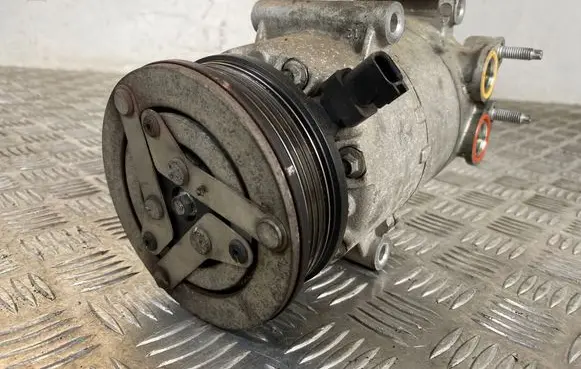 Ford Focus Air conditioning (A/C) compressor (pump) AV6119D629CA
