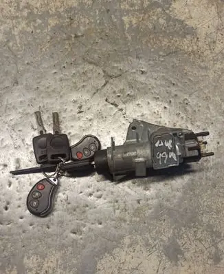 Audi A4 S4 B5 8D Ignition lock 4D0905851E