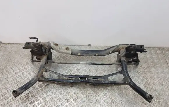 Volkswagen Jetta VI Rear subframe 5C0500025 02533313 1K0511305
