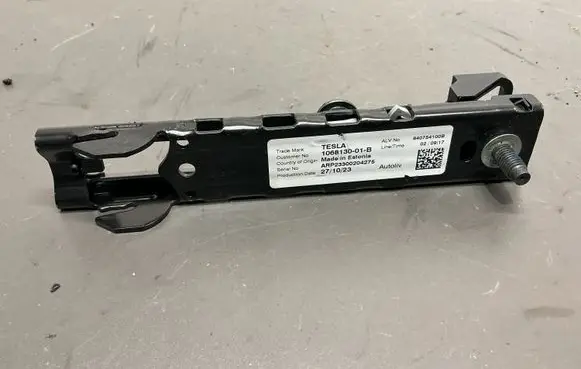 Tesla Model Y Seat belt height adjuster 106813001B 640754100B ARP23300204275