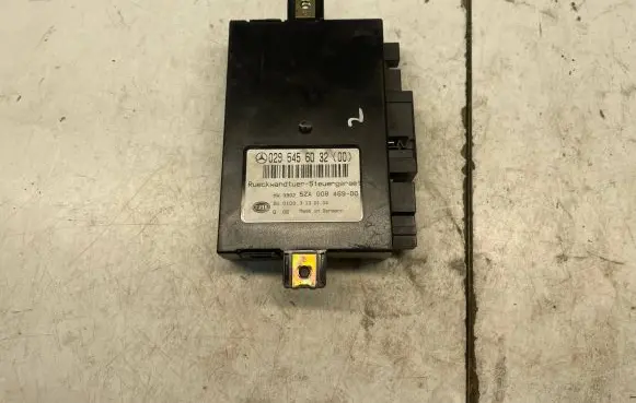 Mercedes-Benz E W211 Other control units/modules 0295456032 5ZA00846900