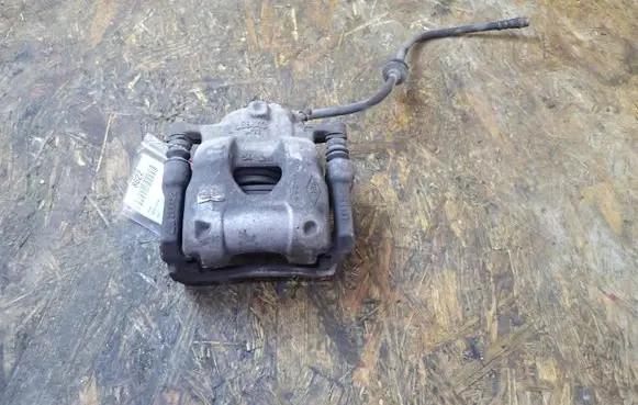 Renault Clio V Front brake caliper 