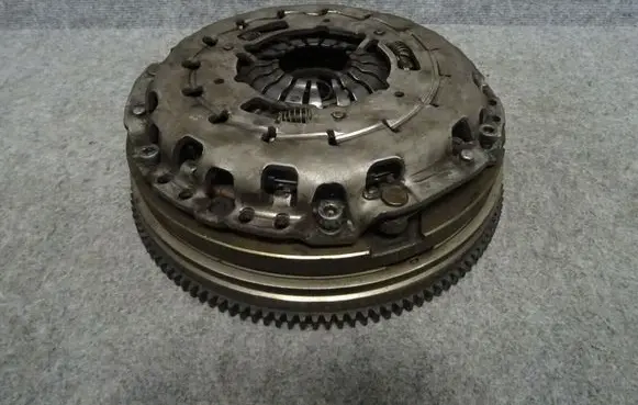 BMW 2 F22 F23 Clutch set kit 8605488 3230802