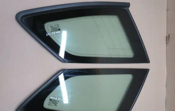 Opel Insignia B Rear side window DOT24M19AS2 E000255 43R007951
