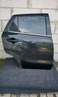 Suzuki SX4 S-Cross Rear door
