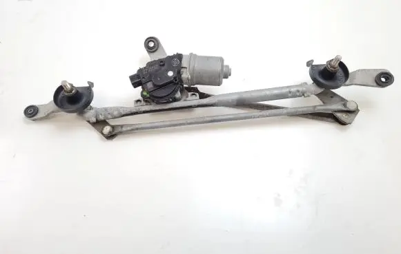Opel Insignia B Front wiper linkage and motor 13471428 1590608640