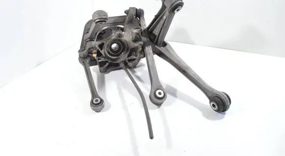Porsche 911 996 Rear wheel hub spindle/knuckle 99633111206 99633111205 99633161206