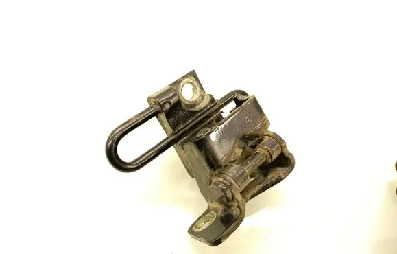 Volkswagen Golf V Rear door upper hinge 1K4333412M