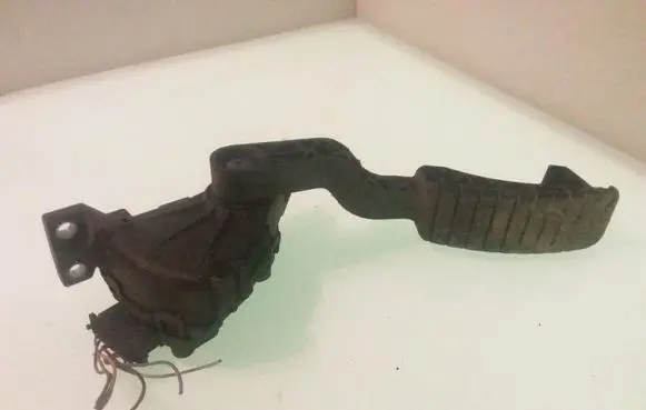 Renault Laguna II Accelerator throttle pedal 8200002904