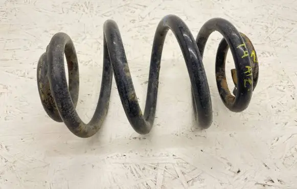Volkswagen Transporter - Caravelle T4 Rear coil spring