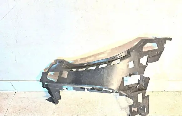 Mercedes-Benz E AMG W213 Front bumper mounting bracket A2138852300