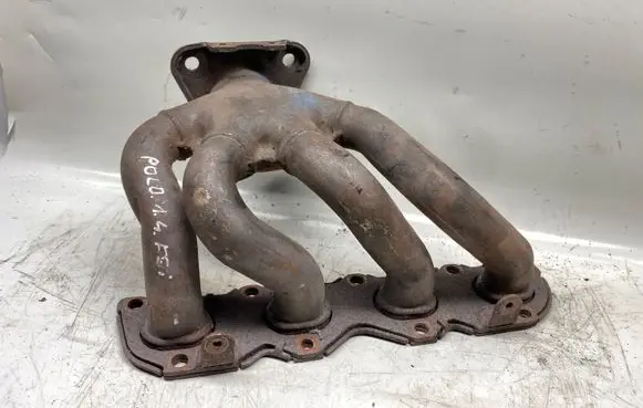 Volkswagen Polo V 6R Exhaust manifold