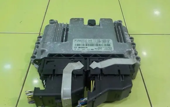 Ford C-MAX II Engine control unit/module CV6112A650ADE