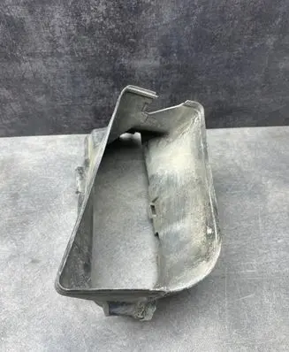 BMW 5 E39 Intercooler air guide/duct channel 8174845 229449