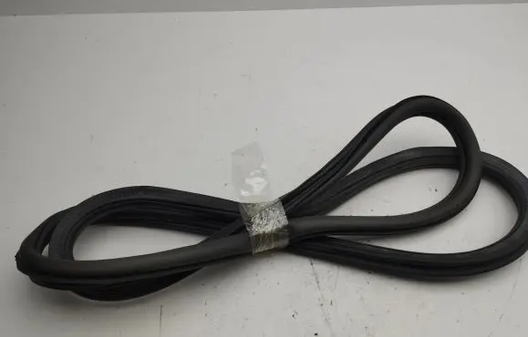 Audi A1 Rear door rubber seal (on body) 