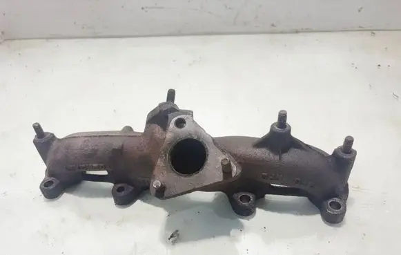 Volkswagen PASSAT B5 Exhaust manifold 028253033AG
