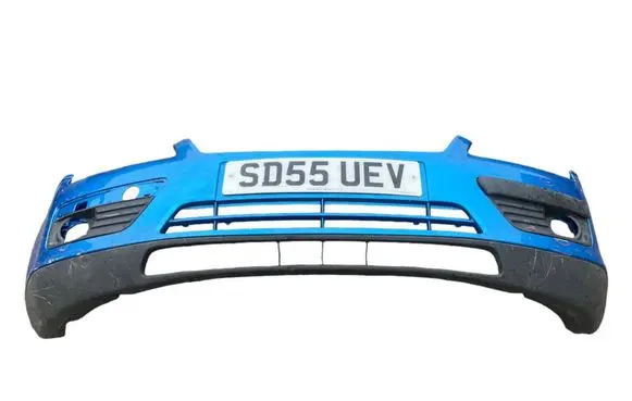 Ford Focus Front bumper 4M5117757A LKN0097A