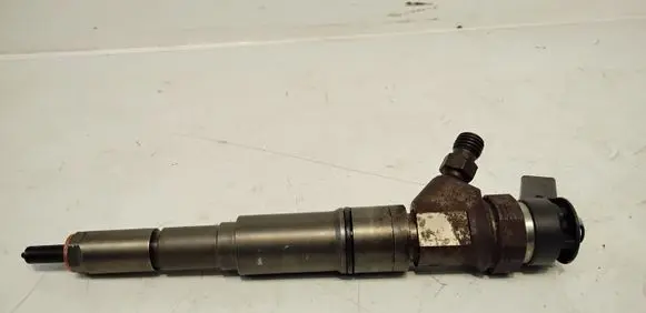 BMW 7 E65 E66 Fuel injector 0445110122 7788812