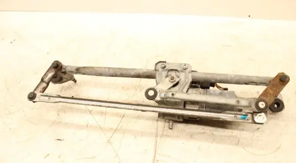 Volkswagen Jetta V Front wiper linkage and motor 1137328288