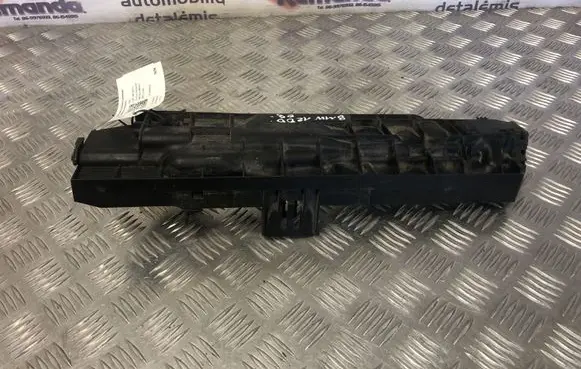BMW 1 E81 E87 Radiator mount bracket 17107524914