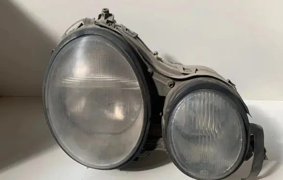 Mercedes-Benz E W210 Headlight/headlamp
